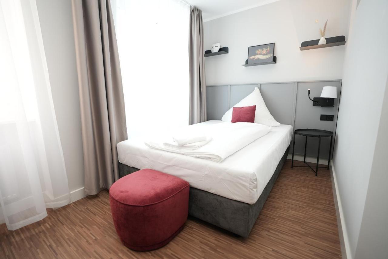 Boutique Kaiser - Hotel & Apartments Frankfurt am Main Luaran gambar